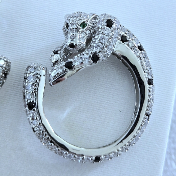 Cote d'Argent Circular Silver🤍 Cheetah Earrings - NWT - Picture 11 of 16